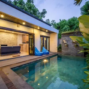 Viros Luxury 2br Private Pool Villa